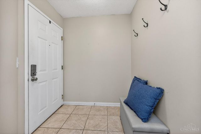 3211 Heritage Square Dr, Colerain Twp, OH 45251