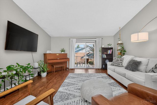 3211 Heritage Square Dr, Colerain Twp, OH 45251