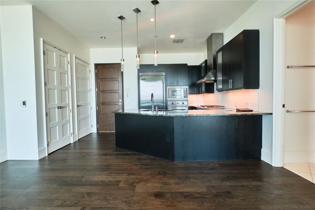1301 Throckmorton Street 2106, Fort Worth, TX 76102