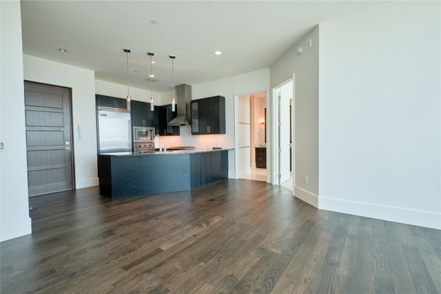 1301 Throckmorton Street 2106, Fort Worth, TX 76102