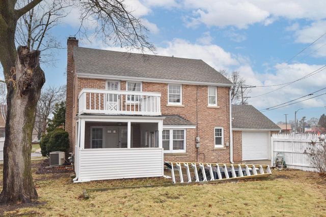 3012 N 70th STREET, Milwaukee, WI 53210