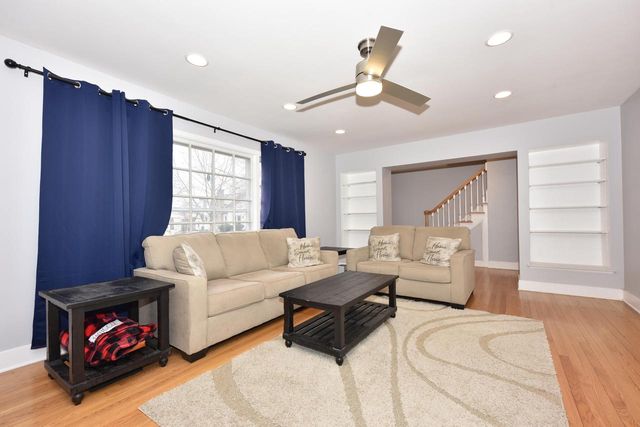 3012 N 70th STREET, Milwaukee, WI 53210