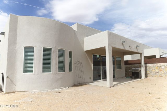 12340 DESERT HEIGHTS Court, El Paso, TX 79938
