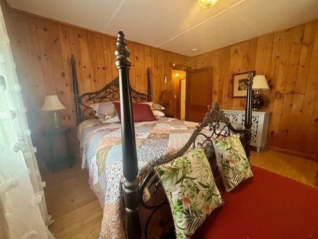 106 Middleton Road, Wolfeboro, NH 03894