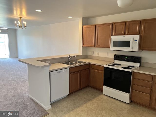 1880 CONGRESSIONAL VILLAGE DR, Middletown, DE 19709