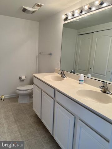 1880 CONGRESSIONAL VILLAGE DR, Middletown, DE 19709