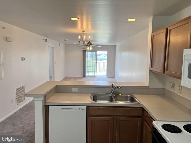 1880 CONGRESSIONAL VILLAGE DR, Middletown, DE 19709
