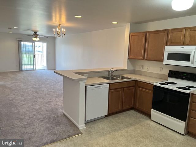 1880 CONGRESSIONAL VILLAGE DR, Middletown, DE 19709