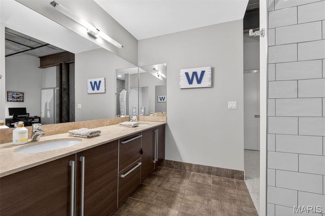 4100 Forest Park Avenue 206, St Louis, MO 63108