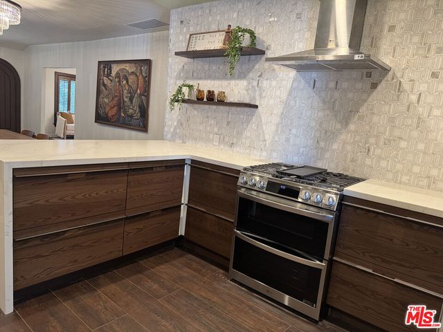 636 N Curson Avenue, Los Angeles, CA 90036