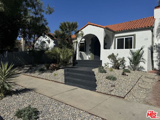 636 N Curson Avenue, Los Angeles, CA 90036