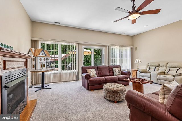 38 WAGON WHEEL LN, Columbus, NJ 08022