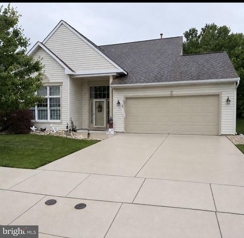 38 WAGON WHEEL LN, Columbus, NJ 08022