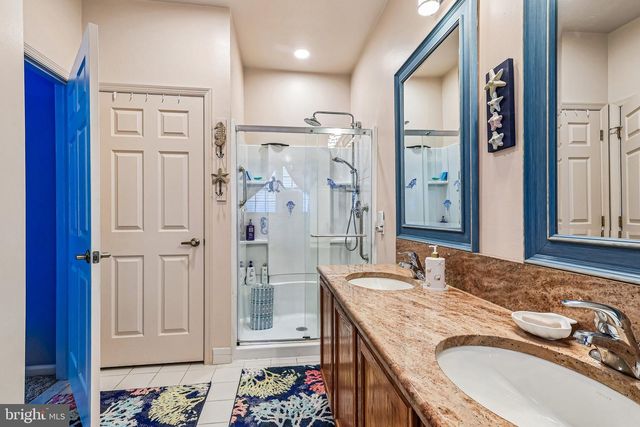38 WAGON WHEEL LN, Columbus, NJ 08022
