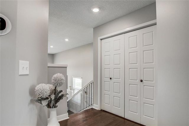 2102 SW Holdbrooks Drive, Lee's Summit, MO 64082