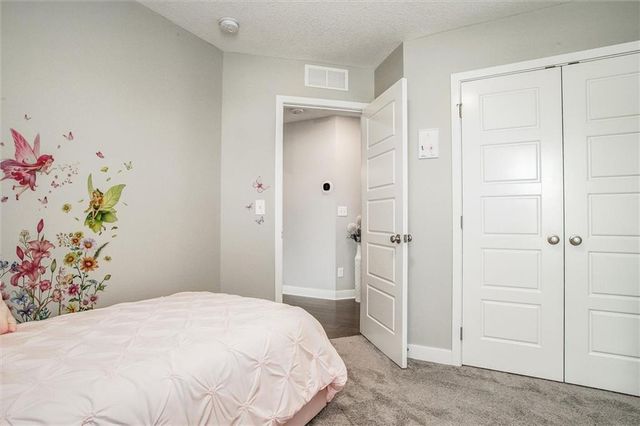 2102 SW Holdbrooks Drive, Lee's Summit, MO 64082