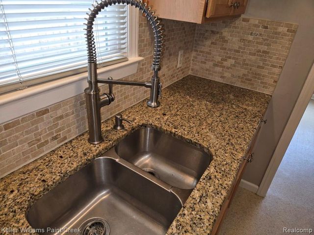 1489 West Boulevard, Berkley, MI 48072