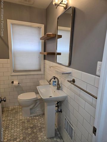 1489 West Boulevard, Berkley, MI 48072