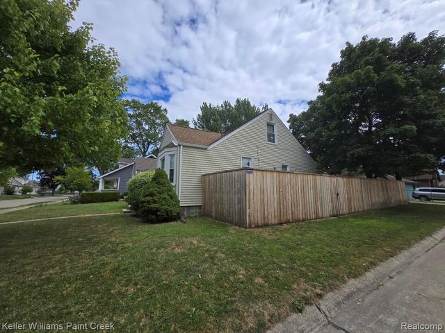 1489 West Boulevard, Berkley, MI 48072