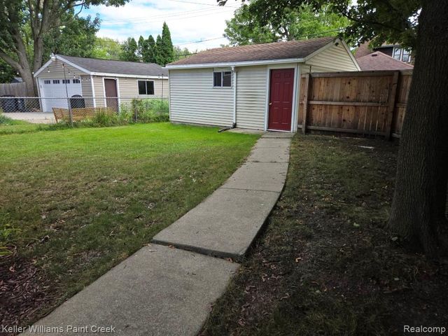 1489 West Boulevard, Berkley, MI 48072