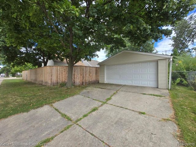 1489 West Boulevard, Berkley, MI 48072