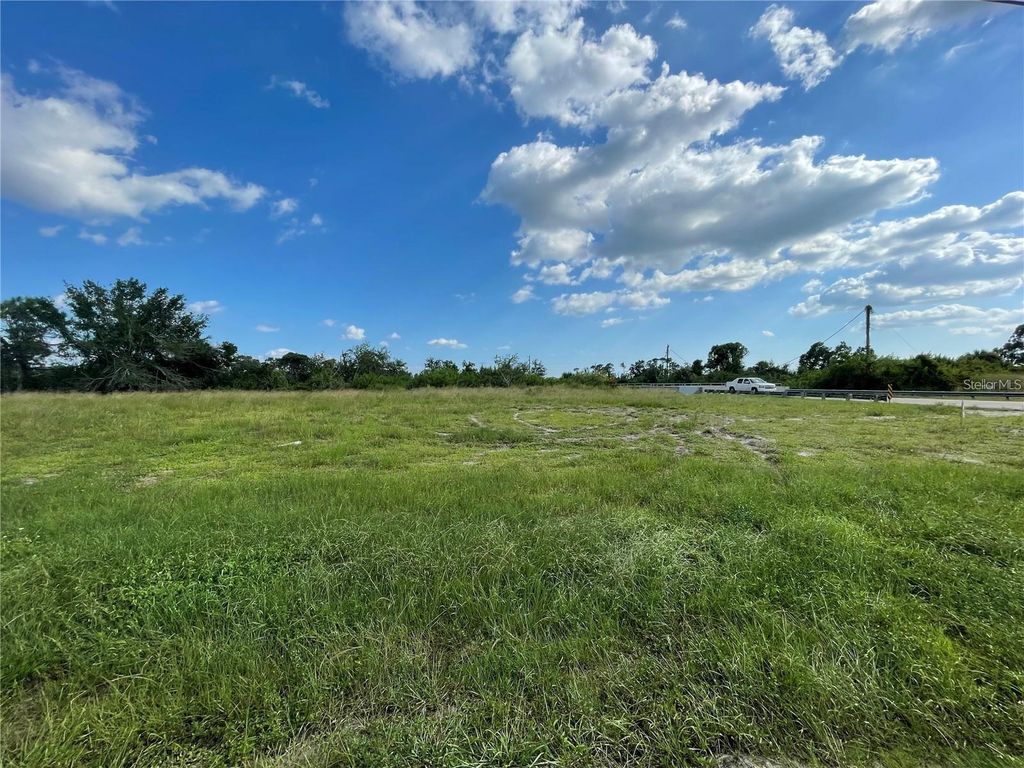 Image 4 of property listing at 12743 FORESMAN BLVD, Port Charlotte, FL 33981