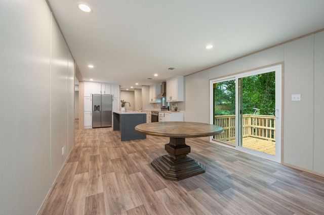 493 Marigold Avenue, Defuniak Springs, FL 32433