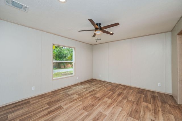 493 Marigold Avenue, Defuniak Springs, FL 32433