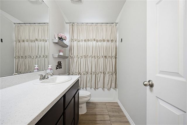 1261 Thames Chase Dr, Corpus Christi, TX 78415