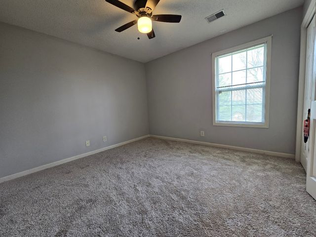 1403 Addison Dr, Clarksville, TN 37042