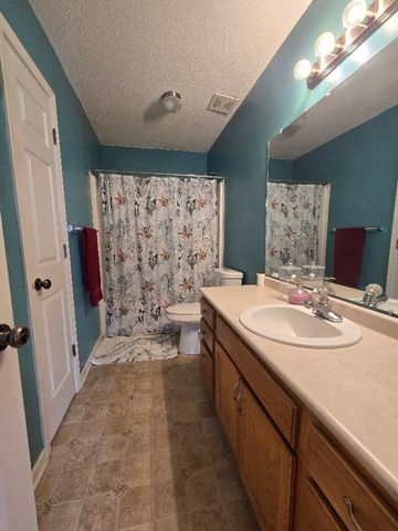 1403 Addison Dr, Clarksville, TN 37042