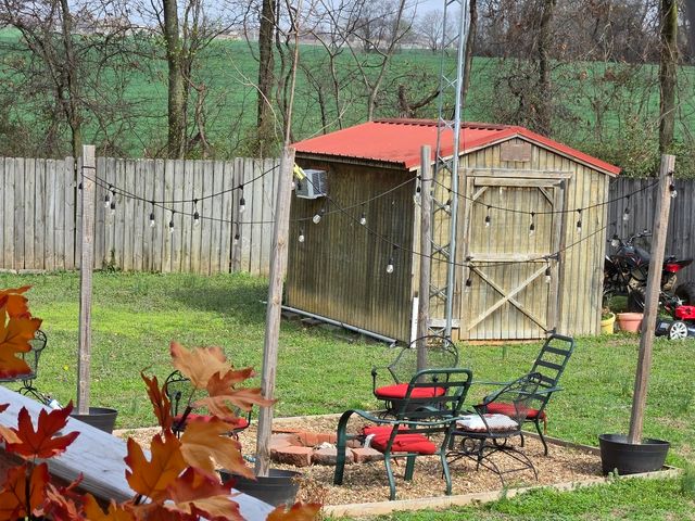 1403 Addison Dr, Clarksville, TN 37042