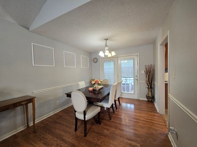 1403 Addison Dr, Clarksville, TN 37042