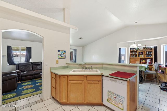 9584 W TINAJAS Drive W, Arizona City, AZ 85123
