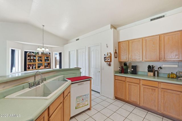 9584 W TINAJAS Drive W, Arizona City, AZ 85123