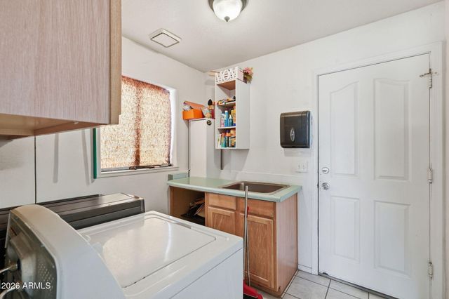 9584 W TINAJAS Drive W, Arizona City, AZ 85123
