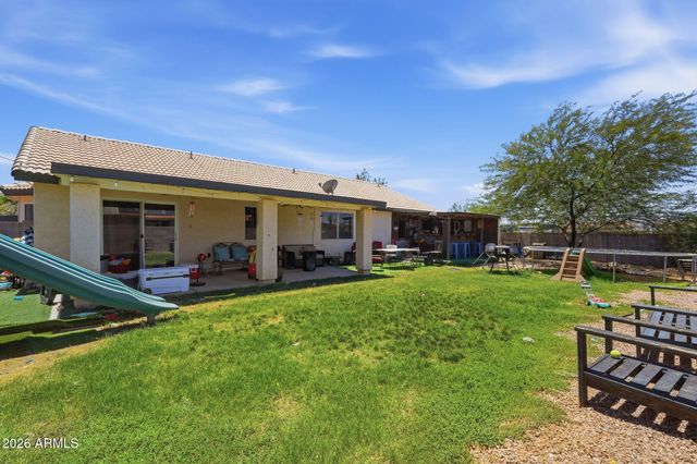 9584 W TINAJAS Drive W, Arizona City, AZ 85123