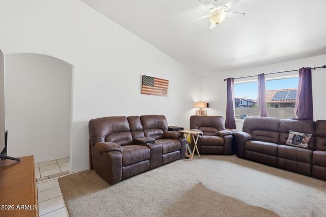 9584 W TINAJAS Drive W, Arizona City, AZ 85123