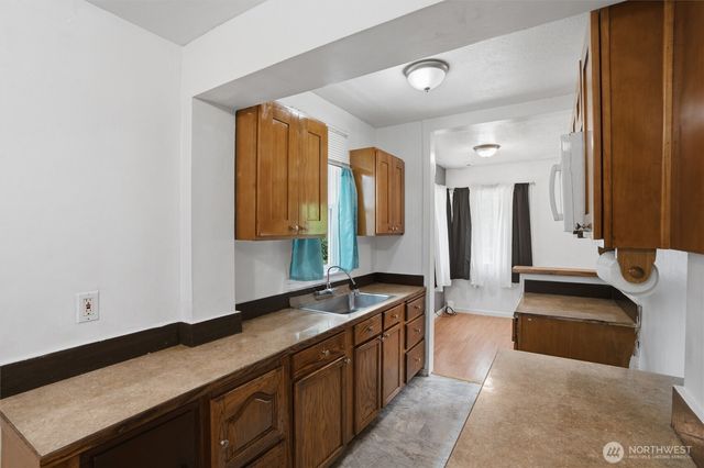 3706 W Arsenal, Bremerton, WA 98312