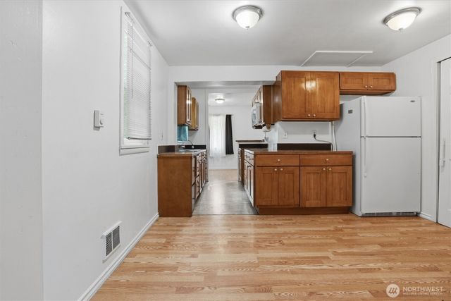 3706 W Arsenal, Bremerton, WA 98312