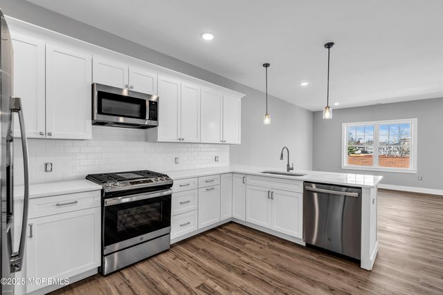 33 Union Avenue, Manasquan, NJ 08736