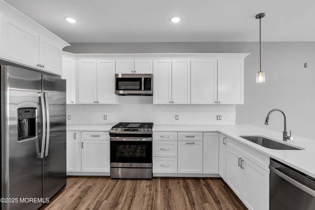 33 Union Avenue, Manasquan, NJ 08736