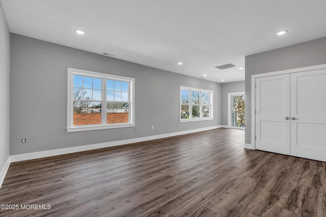 33 Union Avenue, Manasquan, NJ 08736