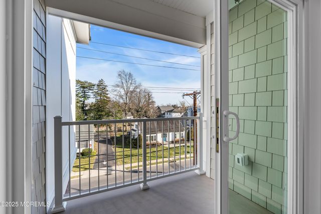 33 Union Avenue, Manasquan, NJ 08736