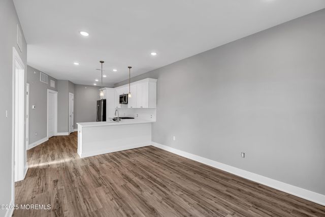 33 Union Avenue, Manasquan, NJ 08736