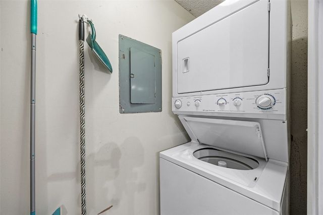 2135 1st Avenue SE 121, Cedar Rapids, IA 52403