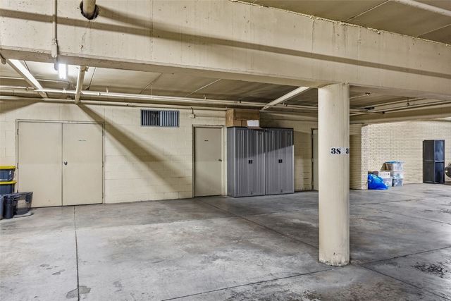 2135 1st Avenue SE 121, Cedar Rapids, IA 52403