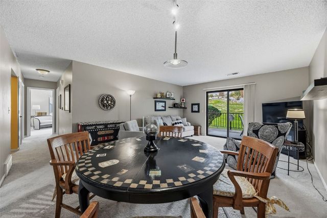 2135 1st Avenue SE 121, Cedar Rapids, IA 52403