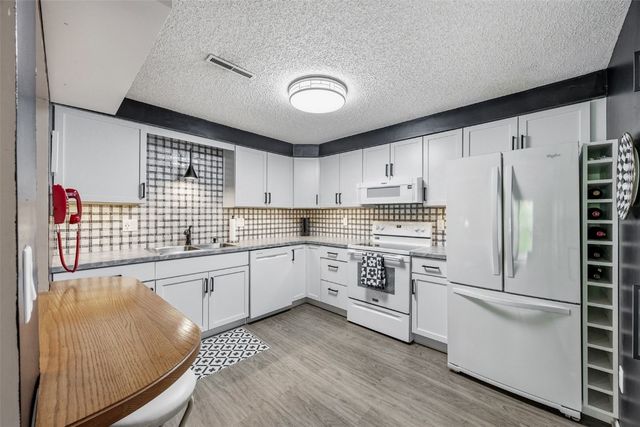 2135 1st Avenue SE 121, Cedar Rapids, IA 52403