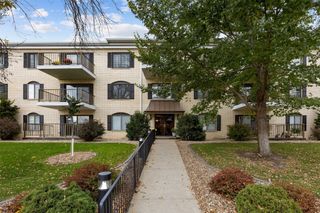 2135 1st Avenue SE 121, Cedar Rapids, IA 52403